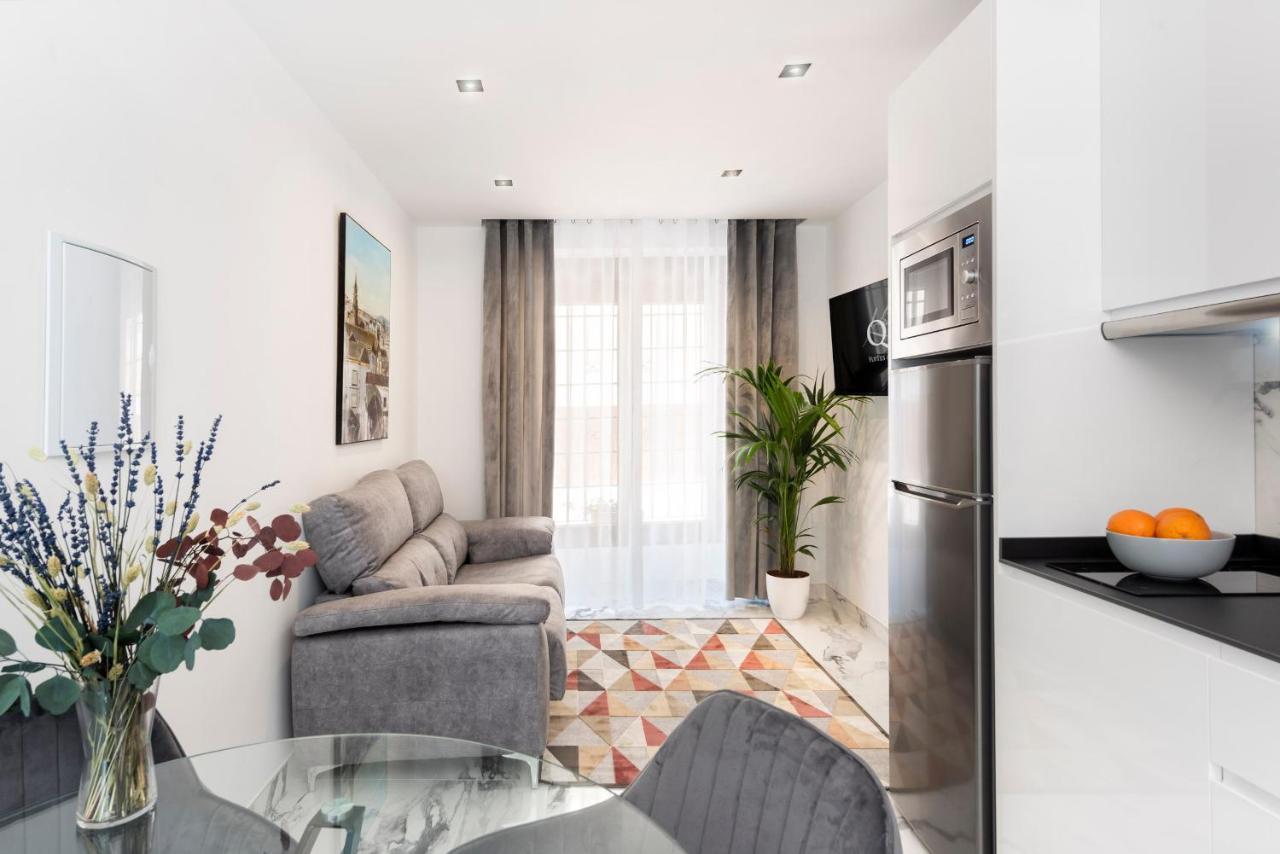 Quivir Apartamentos Deluxe Casa Del Arco Andujar Bagian luar foto