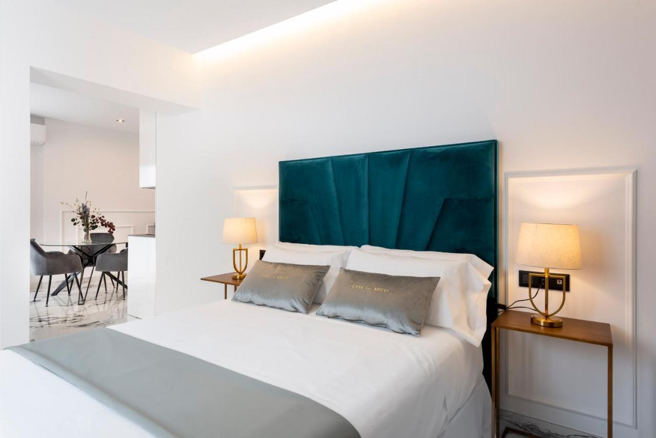 Quivir Apartamentos Deluxe Casa Del Arco Andujar Bagian luar foto