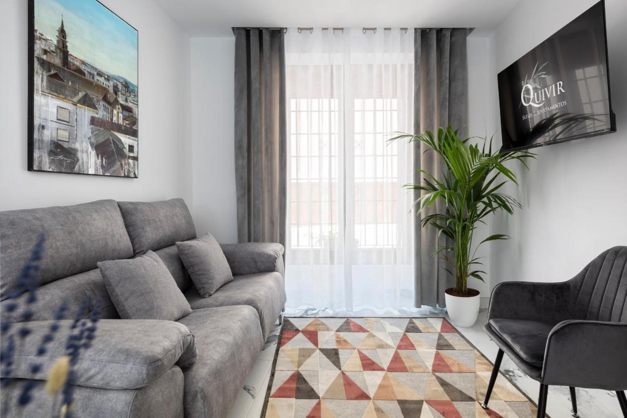 Quivir Apartamentos Deluxe Casa Del Arco Andujar Bagian luar foto