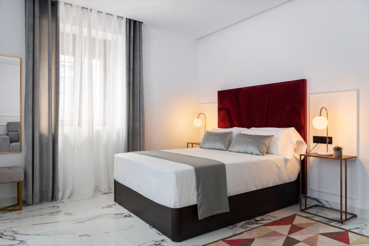 Quivir Apartamentos Deluxe Casa Del Arco Andujar Bagian luar foto